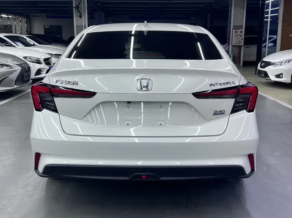 Honda Integra Style 2022 240TURBO CVT Phantom Night Deluxe Edition 2022 — thumbnail 2