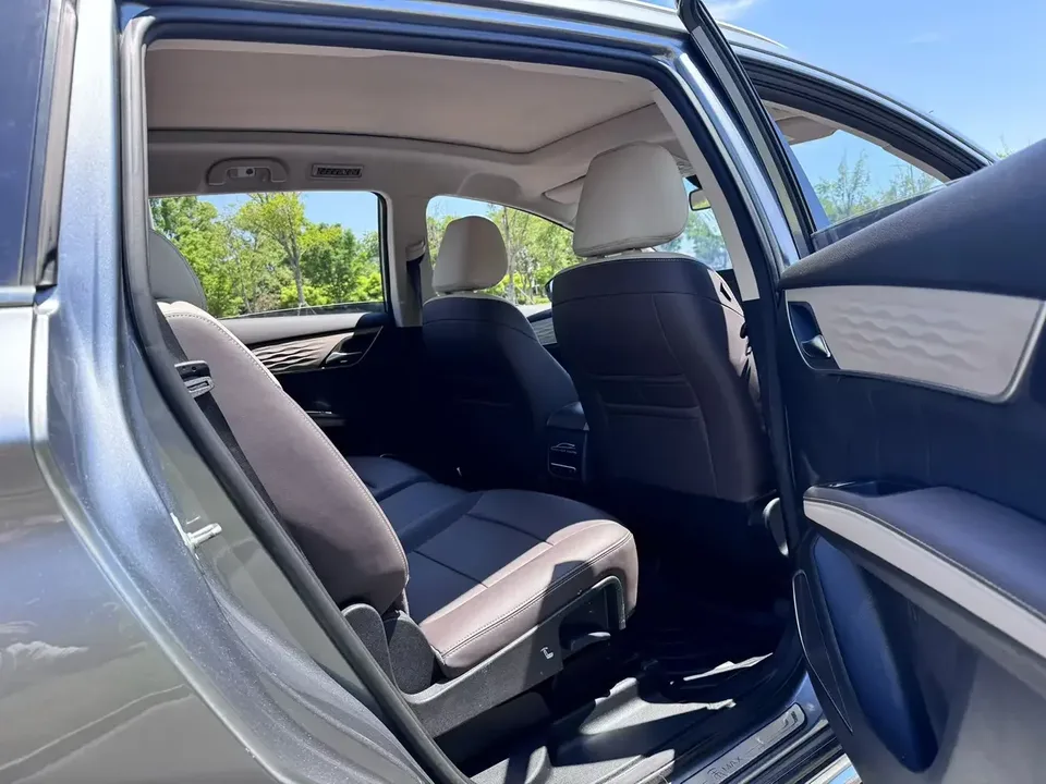 BYD Song MAX DM Song MAX DM 2022 DM-i 105KM Flagship 2022 — миниатюра 3