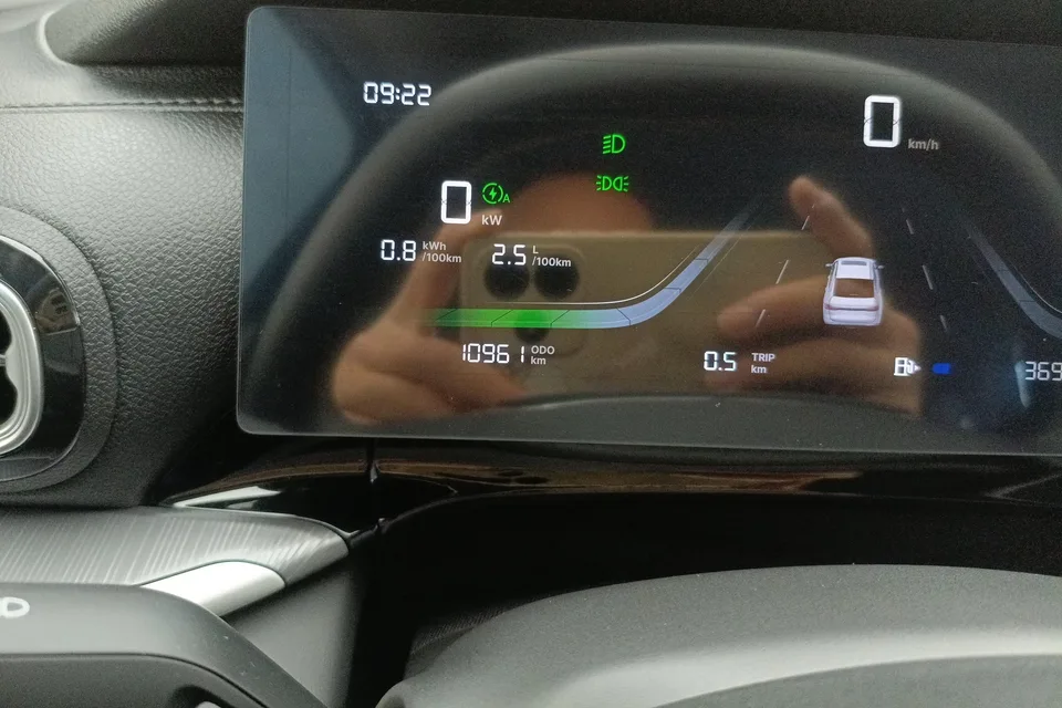 Geely Galaxy Star 6 Galaxy Star 6 2026 60km Starting Edition 2026 — thumbnail 4