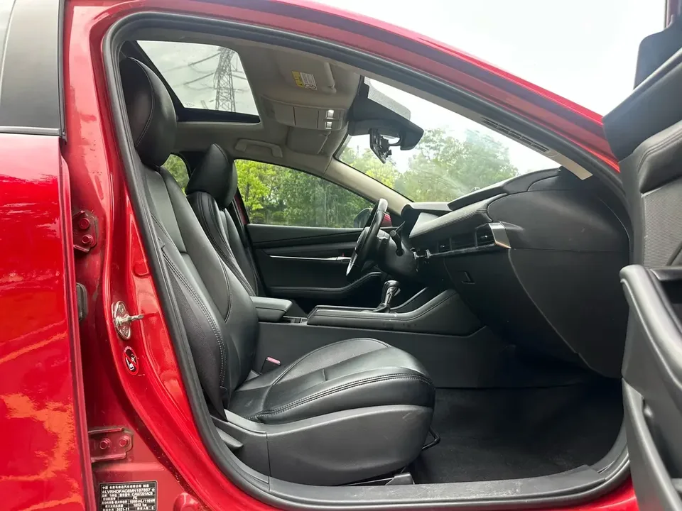 Mazda Axela Mazda3 Angkesela 2021 2.0L Automatic Elegant Edition 2022 — миниатюра 5