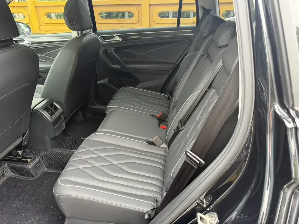 Volkswagen Tiguan L Tiguan L 2024 Outstanding 300TSI 2WD Longteng Edition 2024 — миниатюра 3