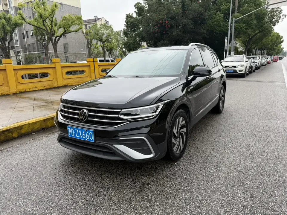 Volkswagen Tiguan L Tiguan L 2024 Outstanding 300TSI 2WD Longteng Edition 2024 — фото 1, купить с доставкой в Москву