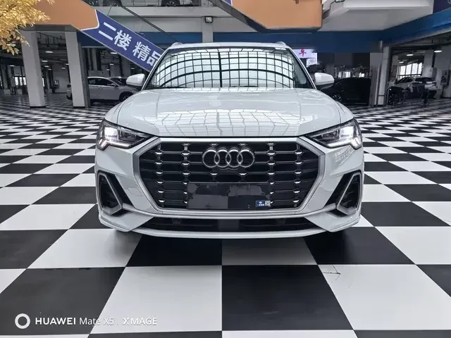 Audi Q3 Audi Q3 2022 35 TFSI Progressive Dynamic 2023 — photo 1, buy with delivery to Moscow