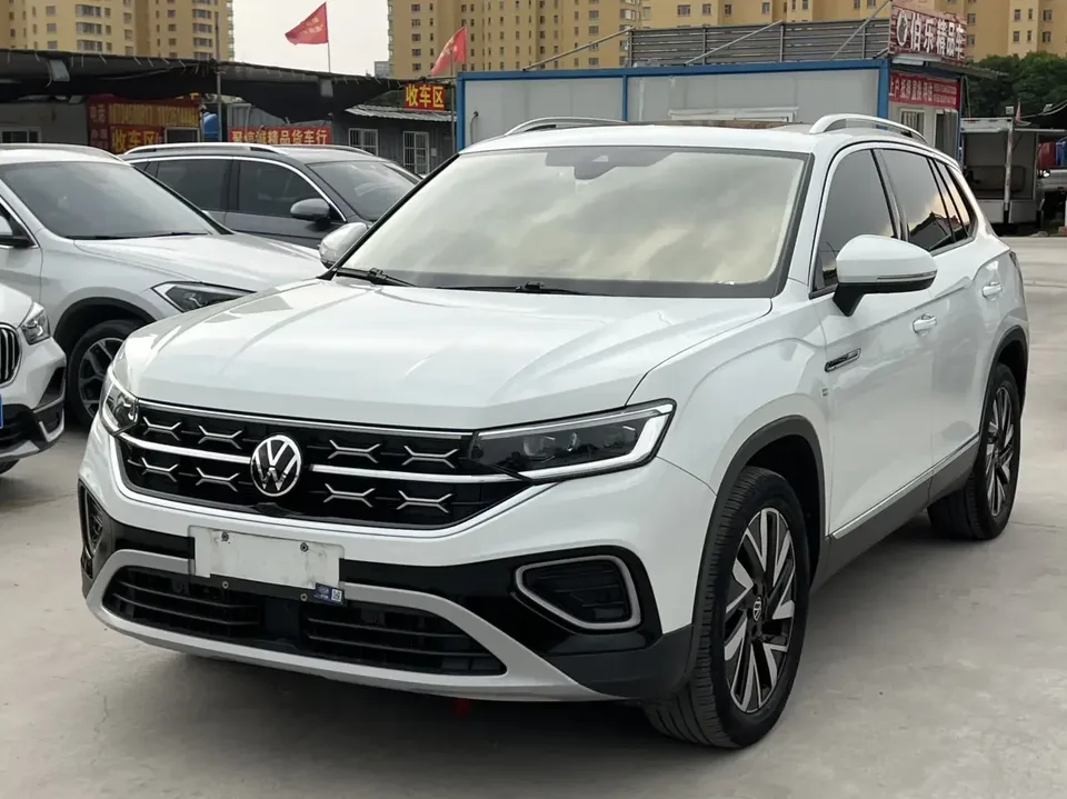 Volkswagen Tayron Tanyue 2023 280TSI 2WD Luxury Plus Advanced Edition 2023 — фото 1, купить с доставкой в Москву