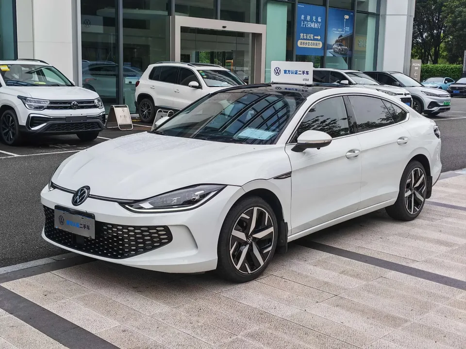 Volkswagen Lamando Lingdu 2024 Lingdu L 280TSI DSG Cool Edition 2024 — photo 1, buy with delivery to Moscow