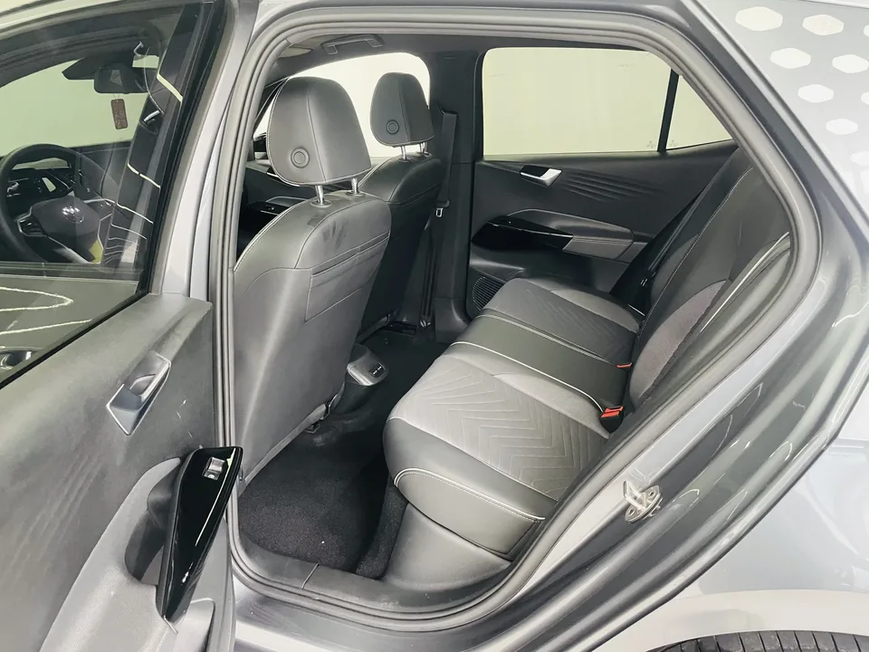 Volkswagen ID.3 Volkswagen ID.3 2023 Upgraded Pure Smart Edition 2023 — thumbnail 4