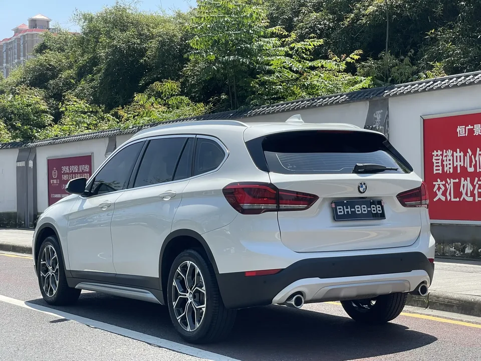 BMW X1 BMW X1 2022 sDrive20Li Premium 2022 — thumbnail 2