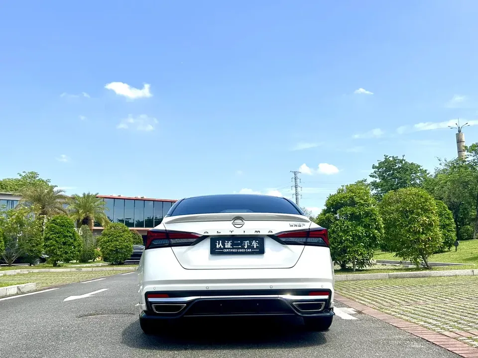 Nissan Altima Sound of nature 2022 2.0L XL-Upr Premium Edition 2024 — thumbnail 2