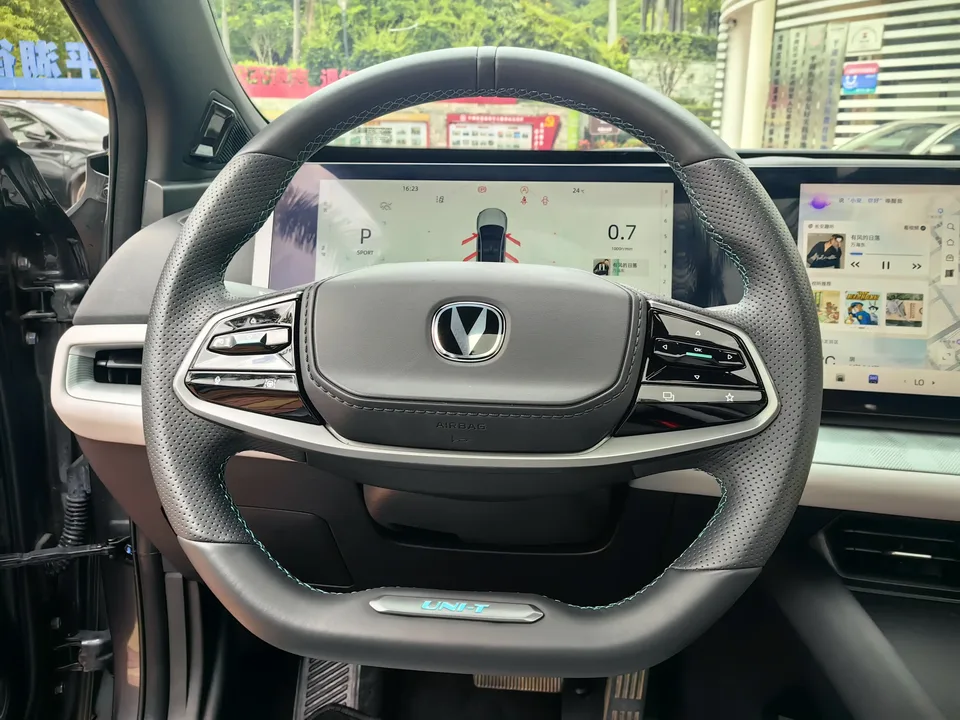 Changan UNI-T Changan UNI-T 2023 Second generation 1.5T premium model 2024 — thumbnail 3