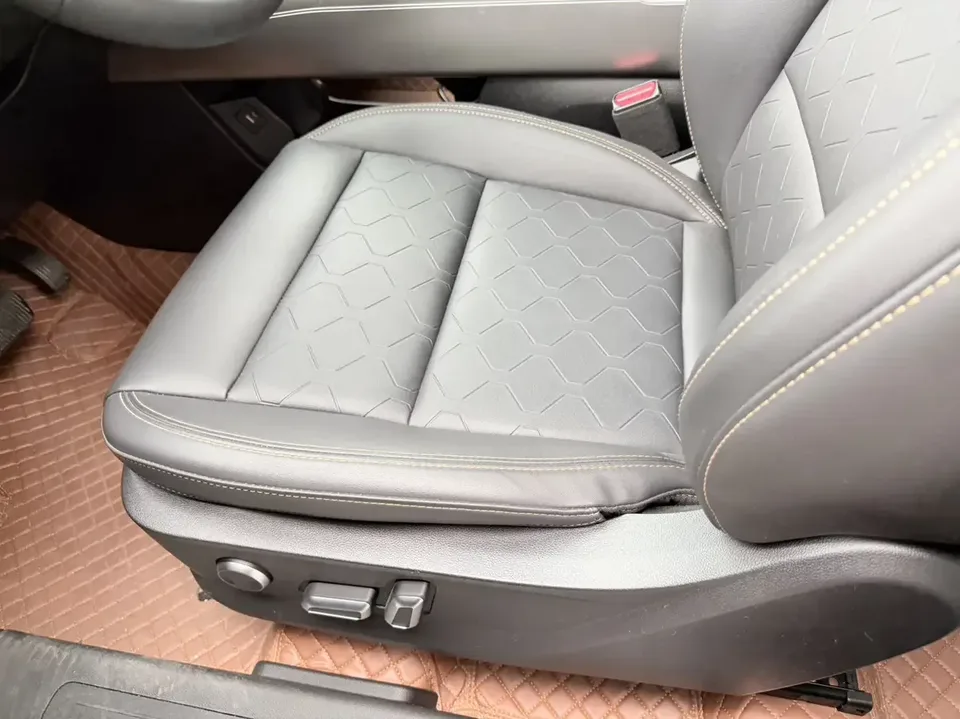 Haval Dargo Harvard dog 2024 1.5T 2WD Border Collie Edition 2024 — thumbnail 4