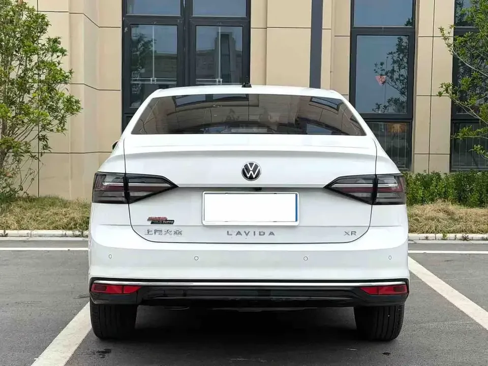 Volkswagen Lavida Lavida 2023 New 1.5L Automatic New Edition 2024 — thumbnail 2