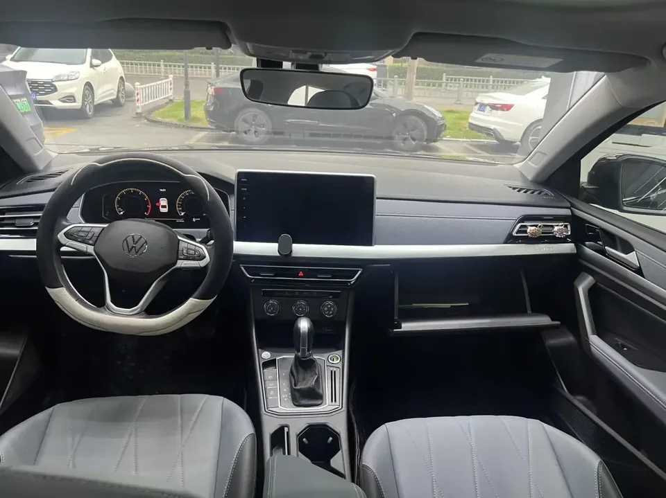 Volkswagen Lavida Lavida 2023 1.5L Automatic Fully Edition 2023 — миниатюра 4