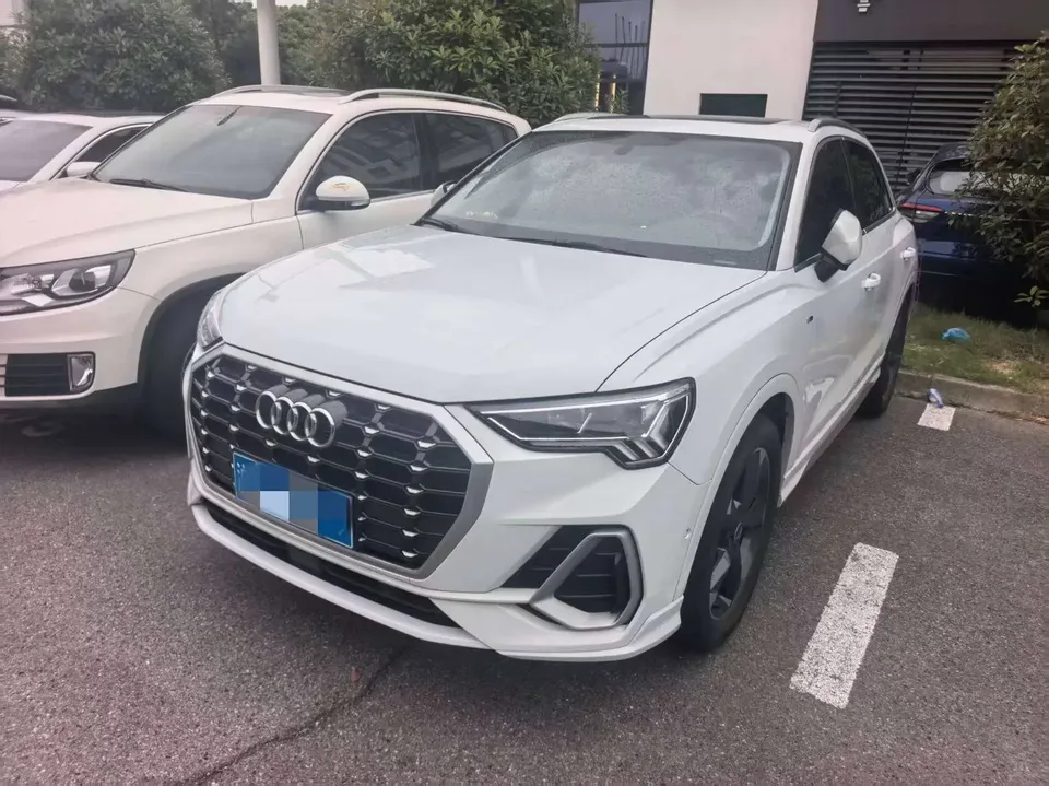 Audi Q3 Audi Q3 2022 35 TFSI Stylish Dynamic 2022 — photo 1, buy with delivery to Moscow