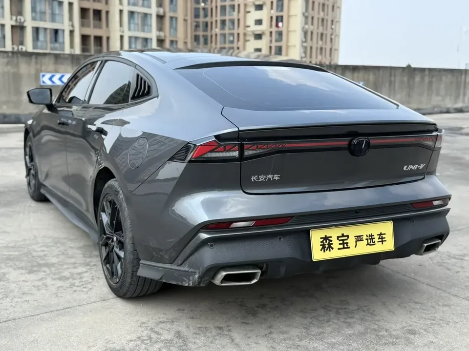 Changan UNI-V Changan UNI-V 2024 1.5T Smart Pilot 2024 — thumbnail 4