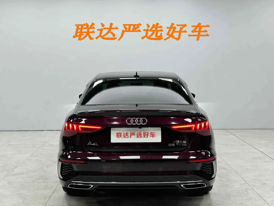Audi A3 Audi A3 2022 A3L Limousine 35 TFSI Stylish Sports 2023 — миниатюра 2