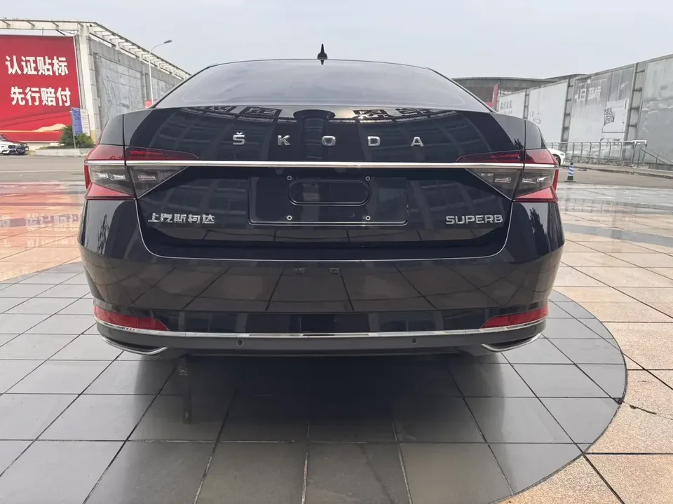Skoda Superb Speedy 2023 Modified TSI280 DSG Premium Edition 2024 — thumbnail 2