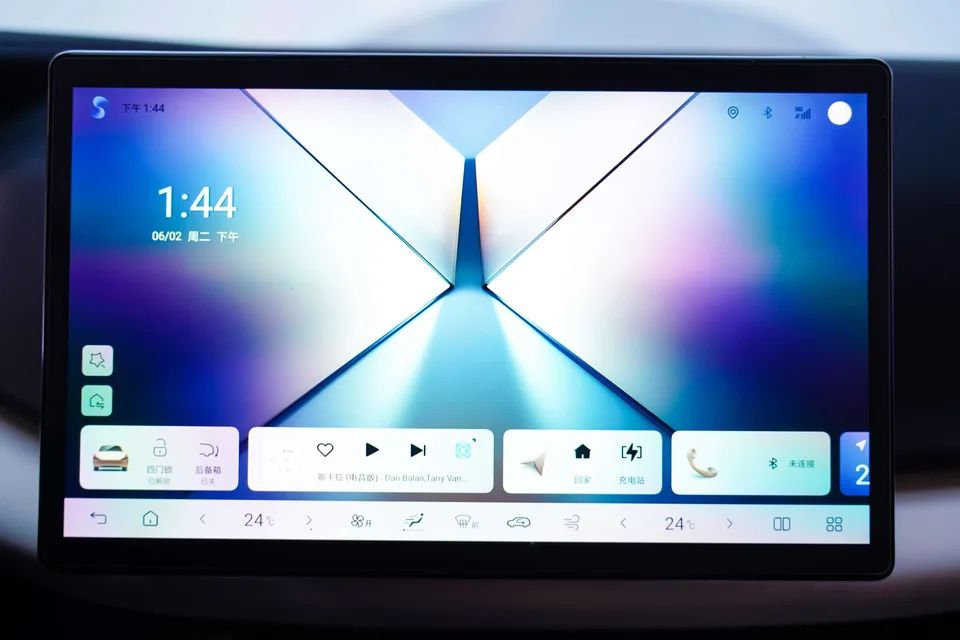 BYD Yuan Up Yuan UP 2025 Intelligent Driving Edition 401KM Leading Type 2025 — thumbnail 2