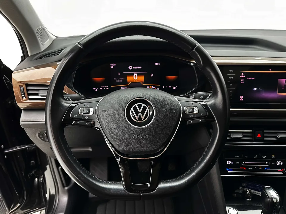 Volkswagen Tharu tuyue 2022 280TSI 2WD Comfort Edition 2022 — thumbnail 5