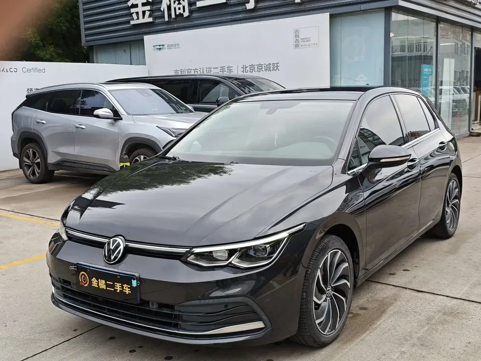 Volkswagen Golf golf 2021 280TSI DSG Pro 2022 — photo 1, buy with delivery to Moscow