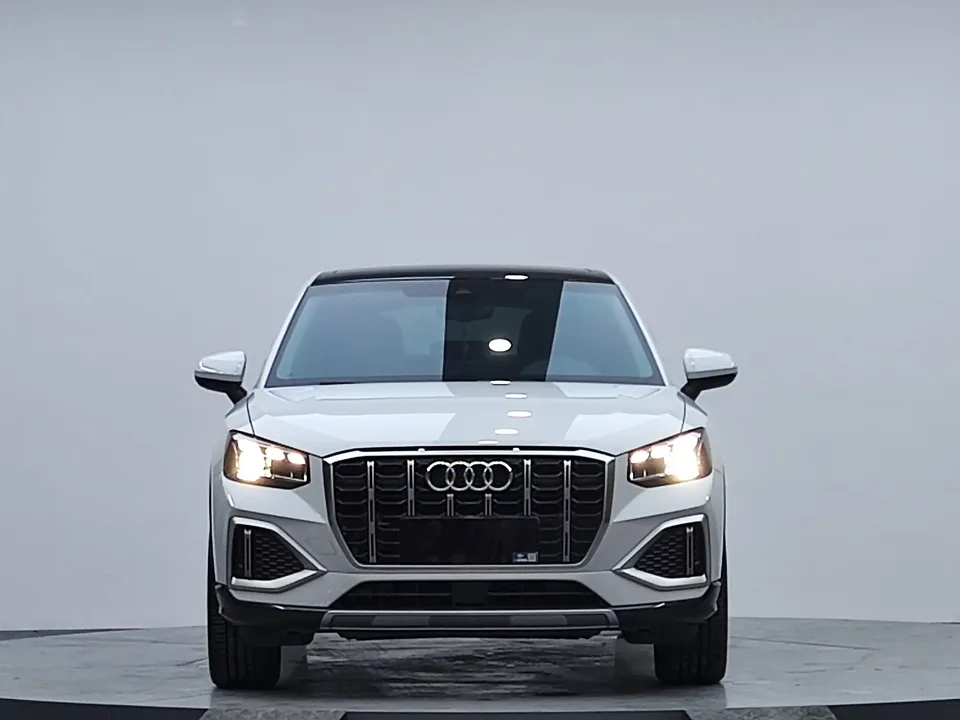 Audi Q2L Audi Q2L 2022 35 TFSI Stylish and Elegant 2022 — photo 1, buy with delivery to Moscow