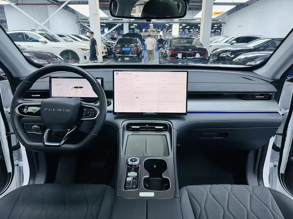 Chery Fengyun T8 Fengyun T8 2025 1.5T 130km Deluxe Edition 2025 — thumbnail 3