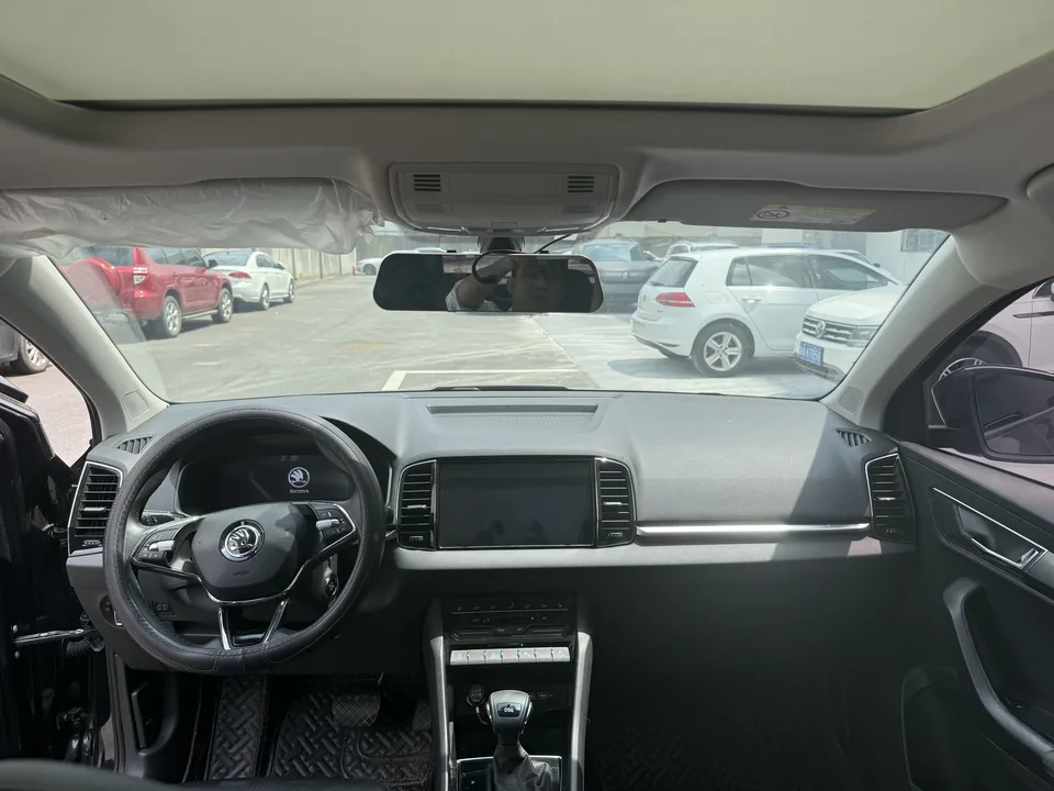 Skoda Karoq Korok 2022 TSI280 Premium Edition 2022 — thumbnail 5