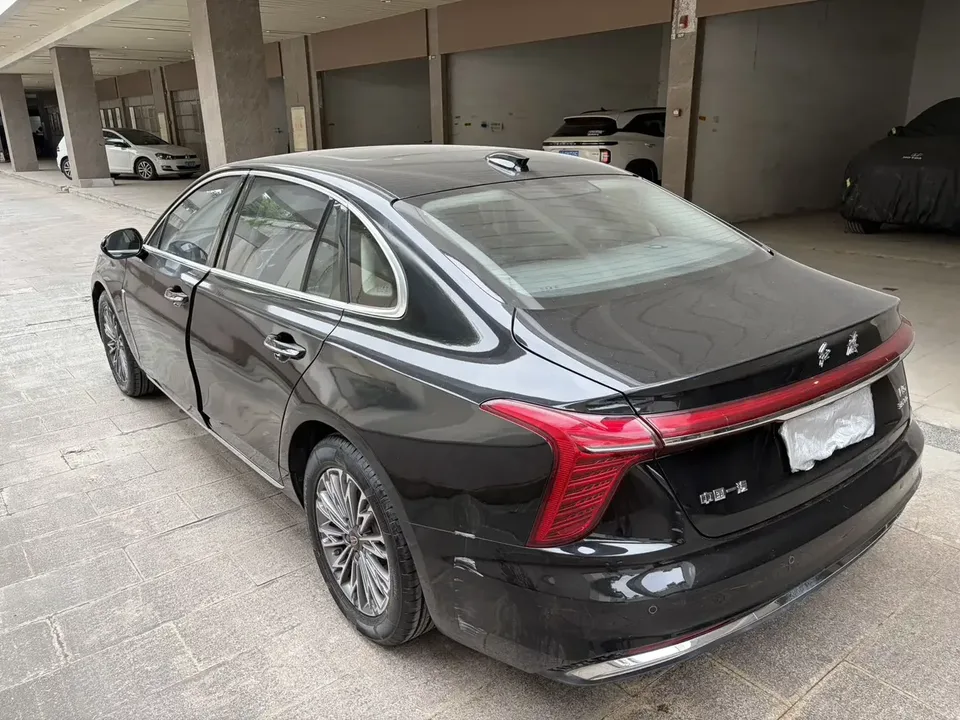 Hongqi H5 Hongqi H5 2023 1.5T DCT Zhilian Qiyue Edition 2023 — thumbnail 4