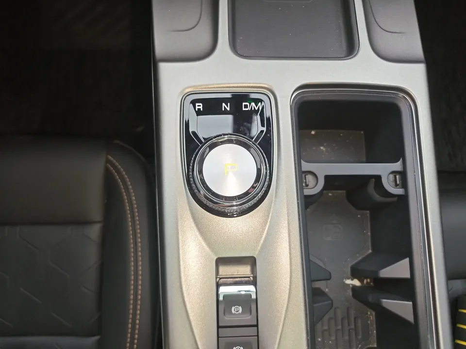 Haval Dargo Harvard dog 2024 1.5T 2WD Labrador Edition 2025 — thumbnail 4