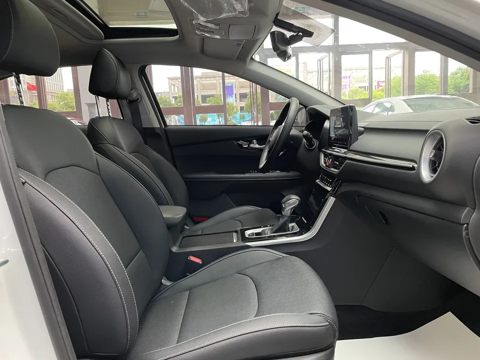 Kia K3 Kia K3 2021 Modified 1.5L CVT Fashion Edition 2023 — thumbnail 4