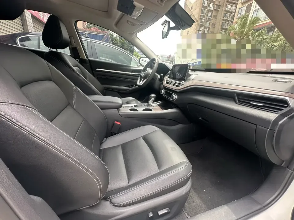 Nissan Altima Sound of nature 2021 2.0L XL Upper AD1 Smart Driving Edition 2022 — thumbnail 3