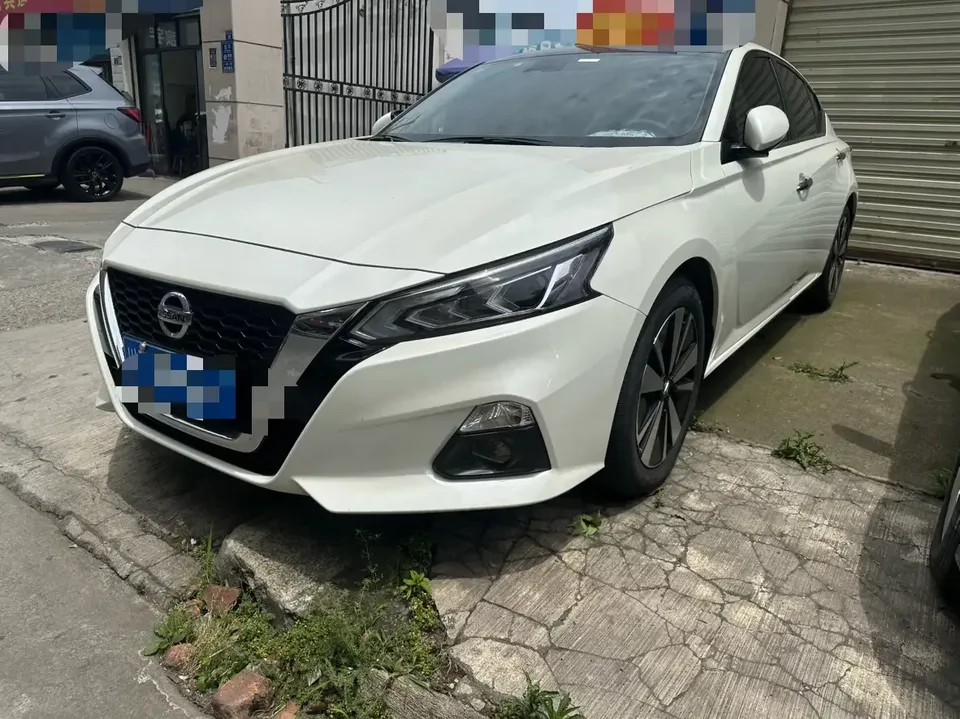 Nissan Altima Sound of nature 2021 2.0L XL Upper AD1 Smart Driving Edition 2022 — photo 1, buy with delivery to Moscow