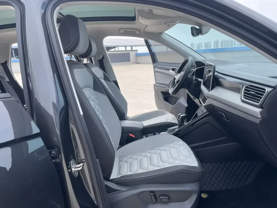Volkswagen Tayron Tanyue 2023 280TSI 2WD Luxury Plus Advanced Edition 2023 — thumbnail 4