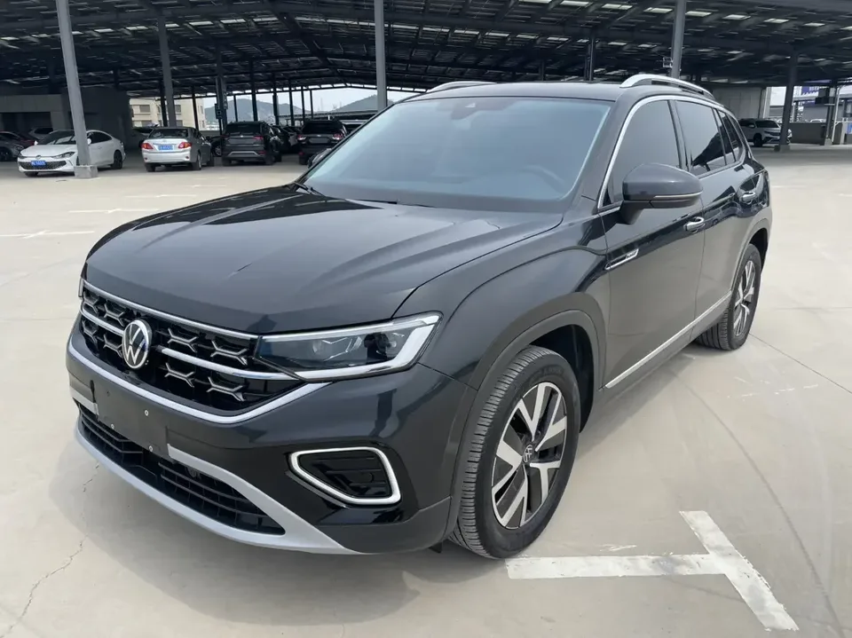 Volkswagen Tayron Tanyue 2023 280TSI 2WD Luxury Plus Advanced Edition 2023 — photo 1, buy with delivery to Moscow