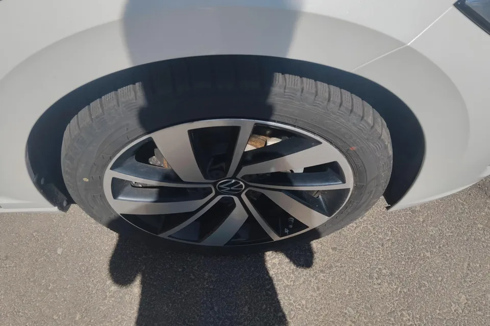 Volkswagen Sagitar Sagitar 2023 300TSI DSG Excellence Edition 2024 — thumbnail 2