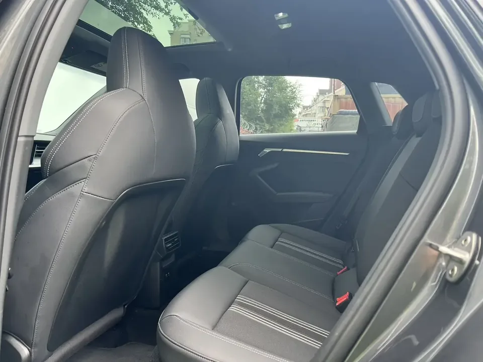 Audi A3 Audi A3 2022 Sportback 35 TFSI Stylish and sporty 2022 — thumbnail 3