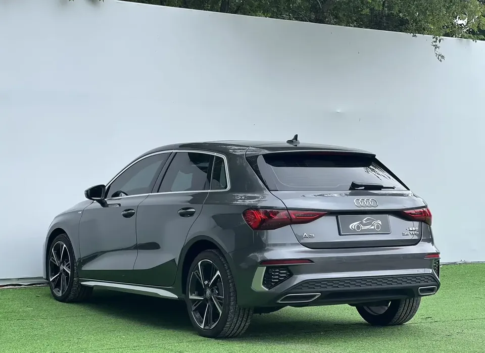 Audi A3 Audi A3 2022 Sportback 35 TFSI Stylish and sporty 2022 — thumbnail 4