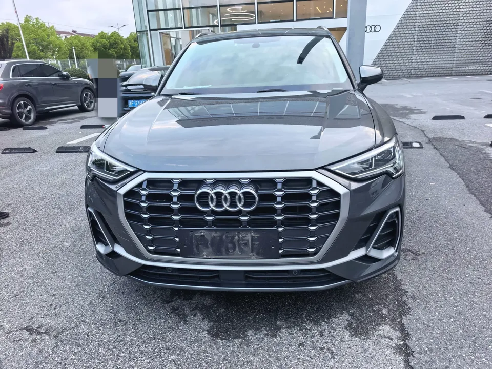 Audi Q3 Audi Q3 2022 35 TFSI Stylish Dynamic 2022 — photo 1, buy with delivery to Moscow