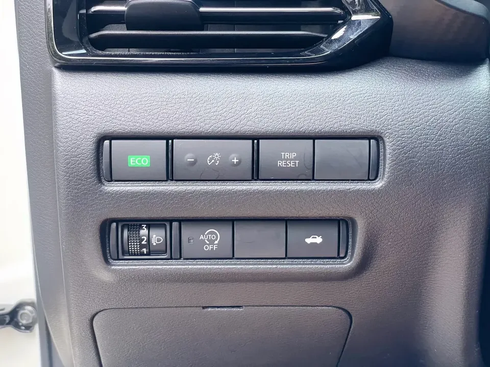 Nissan Sylphy Sylphy 2022 1.6L XL CVT Enjoy Edition 2023 — thumbnail 5
