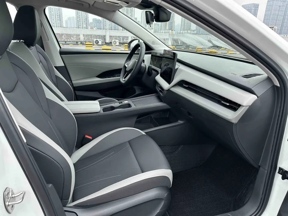 Volkswagen Sagitar Sagitar 2026 S 1.5L Automatic Elite Edition 2026 — thumbnail 4