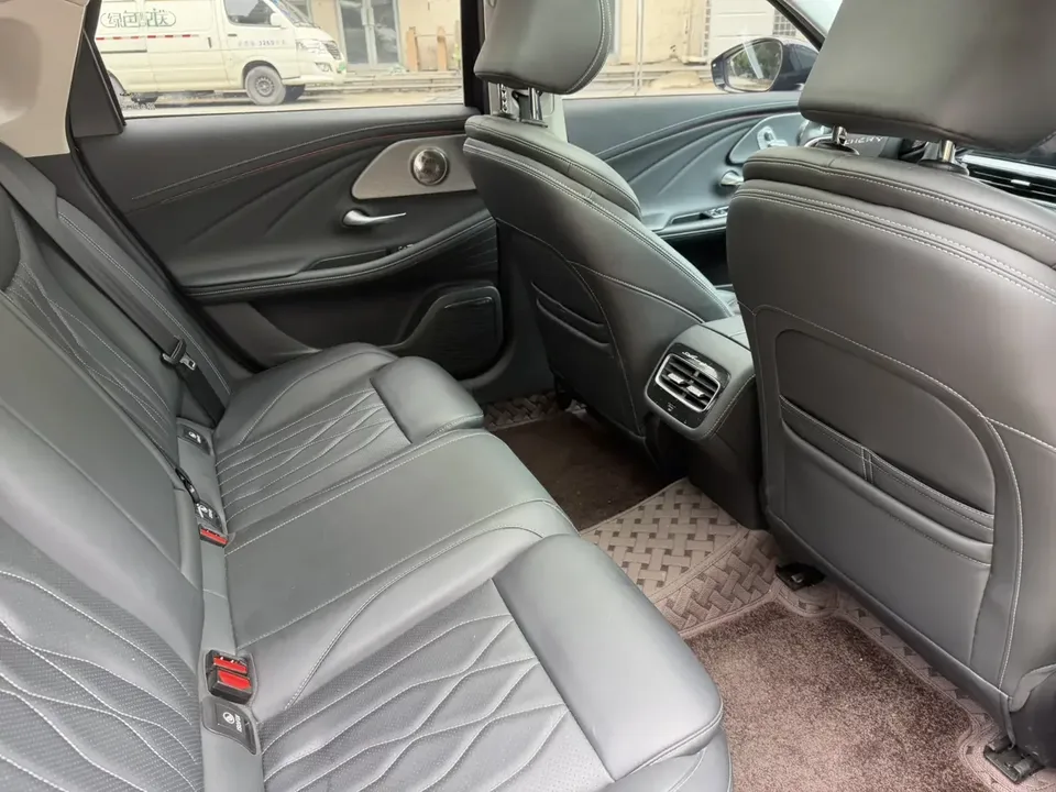 Chery Arrizo 8 Arrizo 8 2024 1.6TGDI DCT Intelligence 2024 — thumbnail 4