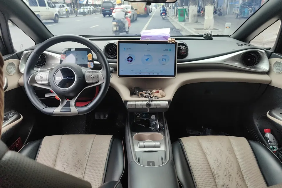 BYD Dolphin dolphin 2025 420KM Fashion Edition 2024 — thumbnail 4