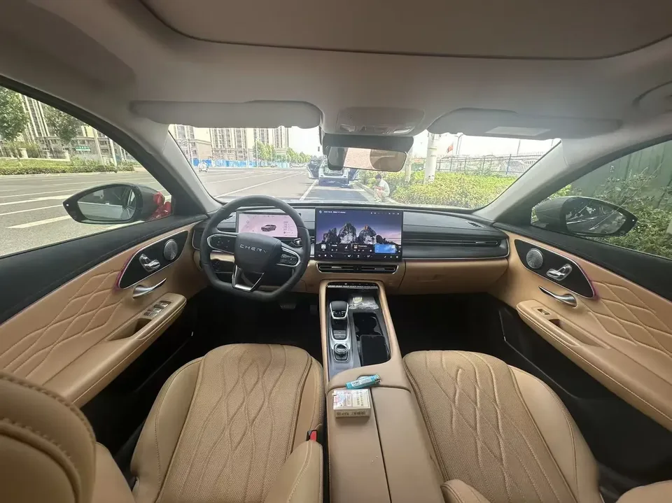 Chery Arrizo 8 PRO Arrizo 8 PRO 2025 1.6T DCT Comfort Model 2026 — миниатюра 2