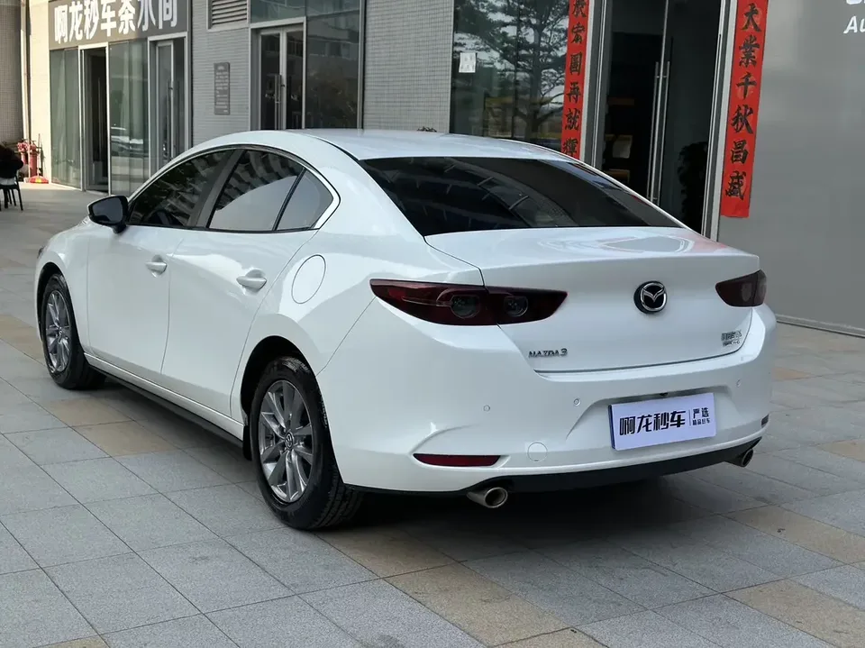 Mazda Axela Mazda3 Angkesela 2021 2.0L Automatic Quality Edition 2022 — thumbnail 2