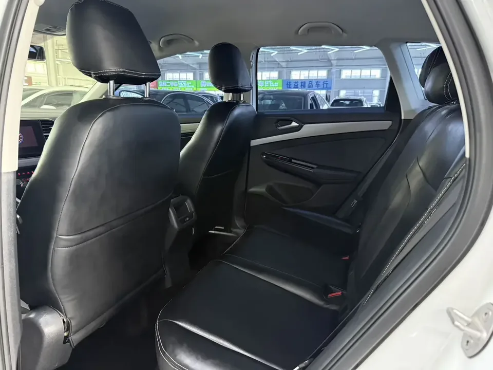 Jetta VS5 Jetta VS5 2023 280TSI Automatic Progressive Edition 2023 — миниатюра 5