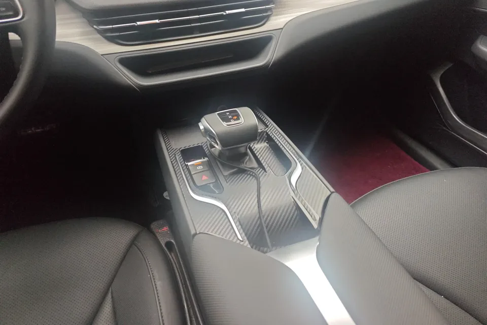 Hongqi E-QM5 Hongqi E-QM5 2024 610KM PLUS version 100kW 2024 — thumbnail 4