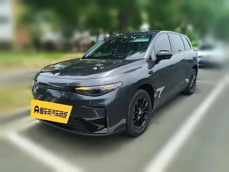 Leapmotor Zero running C10 Zero running C10 2024 Extended Range 210 Comfort Edition 2024 — photo 1, buy with delivery to Moscow