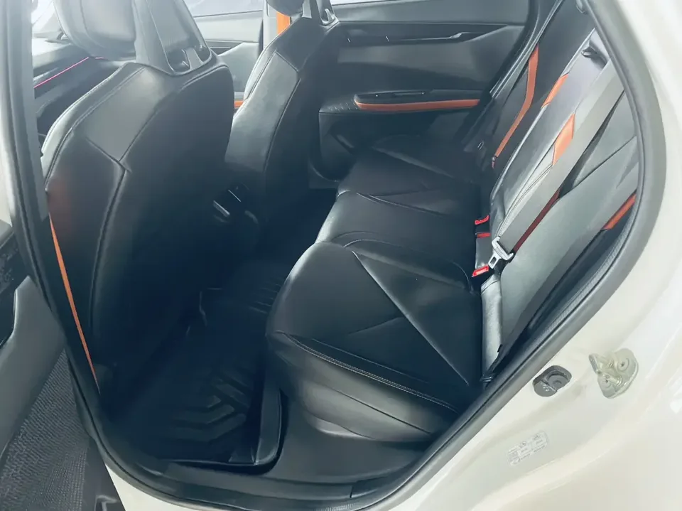 Changan UNI-V Changan UNI-V 2022 1.5T Sports Edition 2022 — миниатюра 3