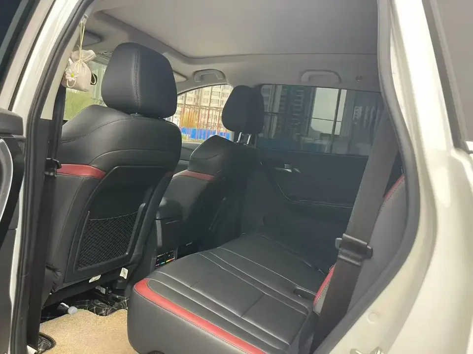 Forthing Fengxing T5 Fengxing T5 2022 Mach Edition 1.5T DCT Powertrain 7-seater 2023 — thumbnail 3