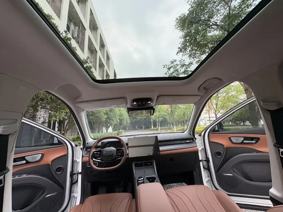 Chery Tiggo 8 Tiggo 8 2026 Fifth Generation Tiger Kunpeng 1.6T Automatic Premium Model 2025 — миниатюра 3