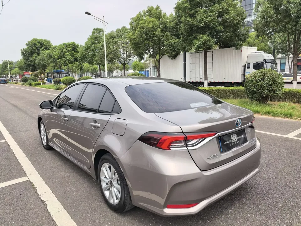 Toyota Corolla Corolla 2023 Intelligent Electric Hybrid Dual Engine 1.8L E-CVT Pioneer Edition 2023 — thumbnail 2